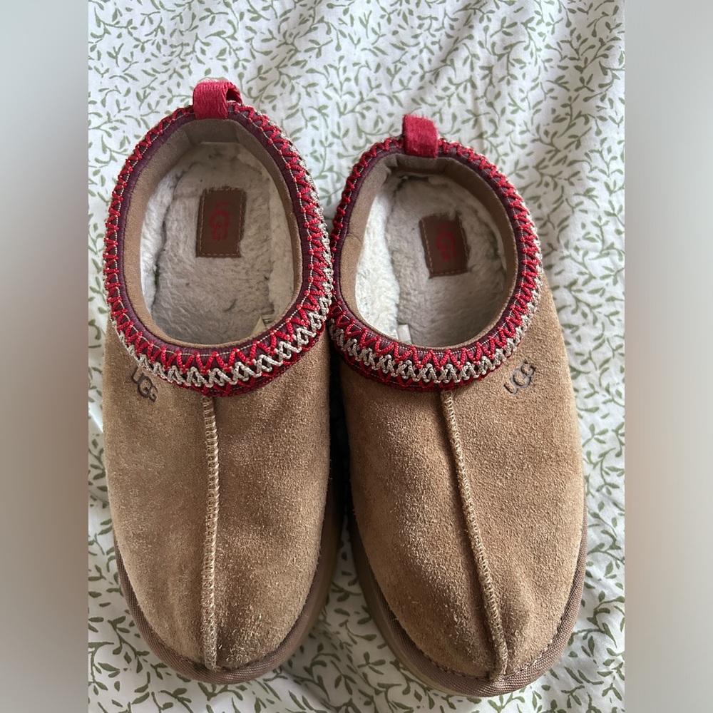 Girls platform tasman uggs